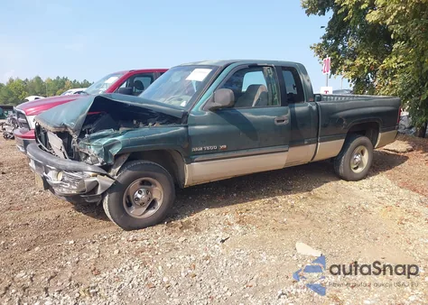 2001 Dodge Ram 1500 z USA, uszkodzony, nr VIN 3B7HC13Y21M563308